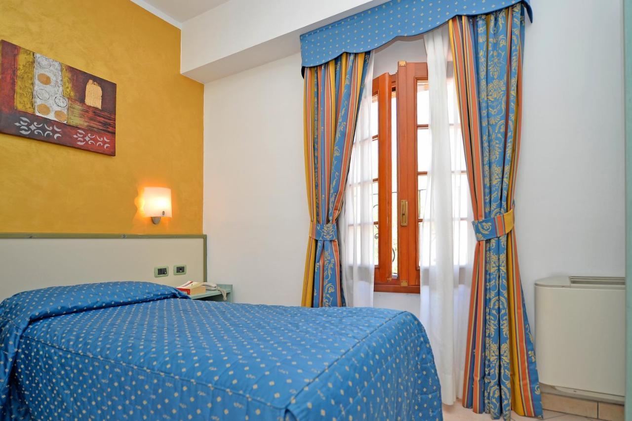 Giaveno Albergo Valsangone מראה חיצוני תמונה